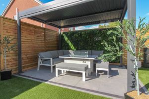 Photo 25- click for photo gallery